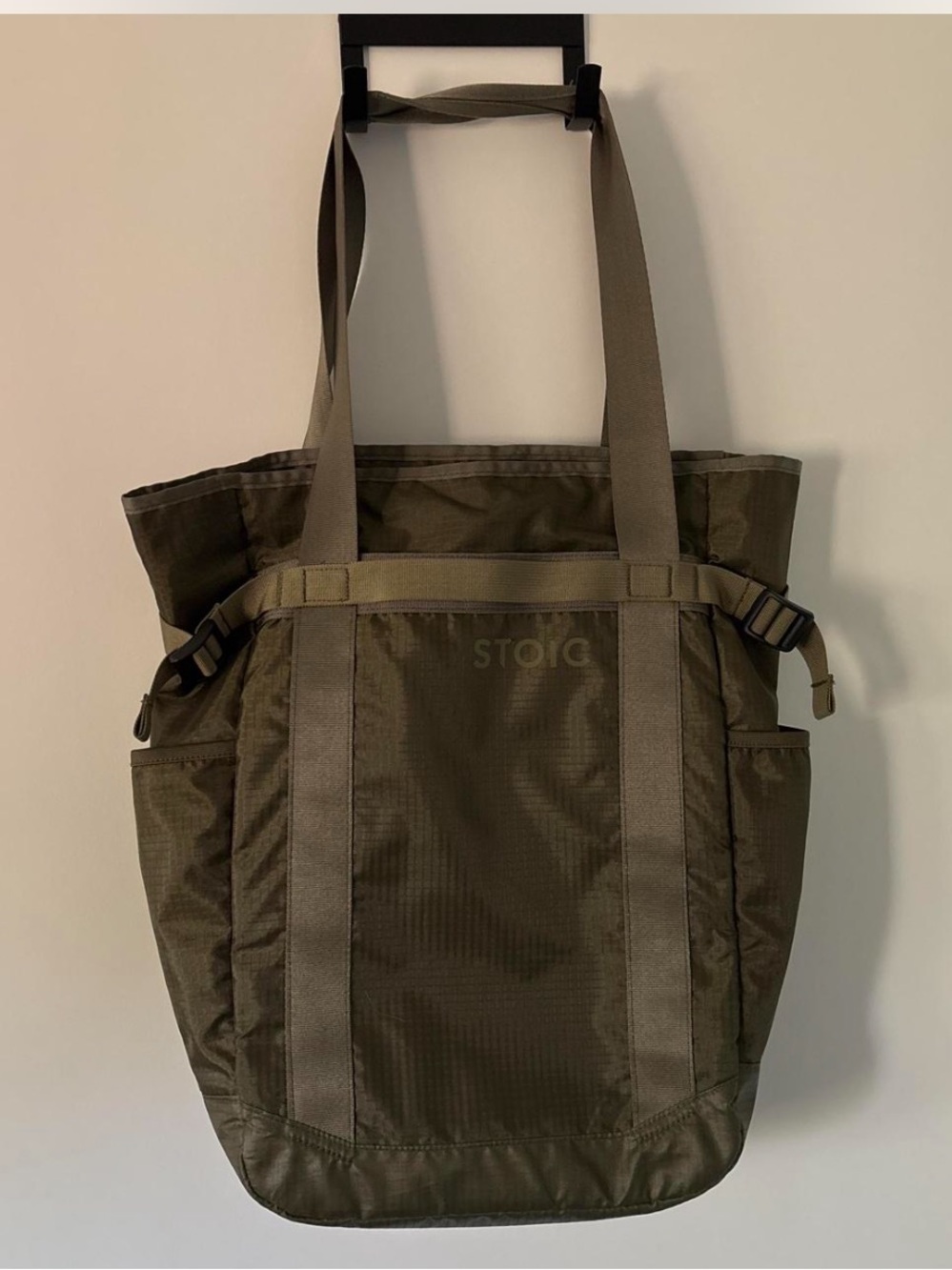 Stoic by Backcountry Green Bag
